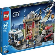 LEGO  60008  City Rapina al Museo